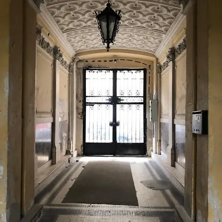 Diamond Near To Basilica Apartment