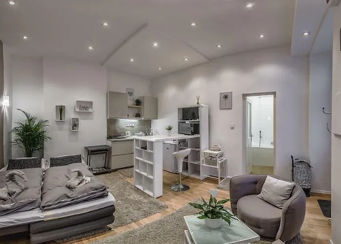 Diamond Budapest