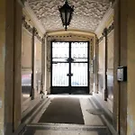 Diamond Apartment