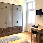 Diamond * Budapest