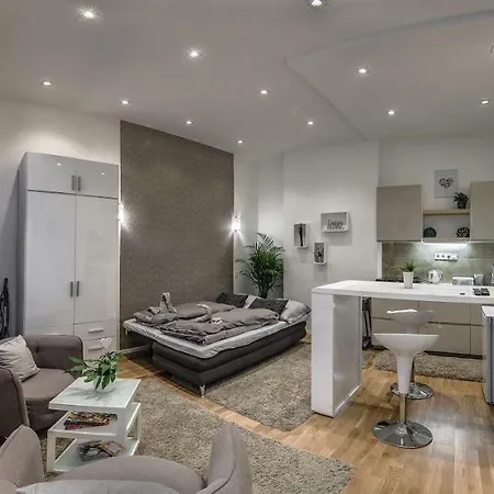 Diamond Budapest